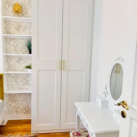 Rare Pearl 5e Notre Dame Saint Michel París